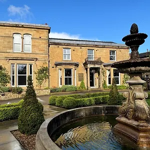 https://manor-house-lindley.yorkshirehotels.net