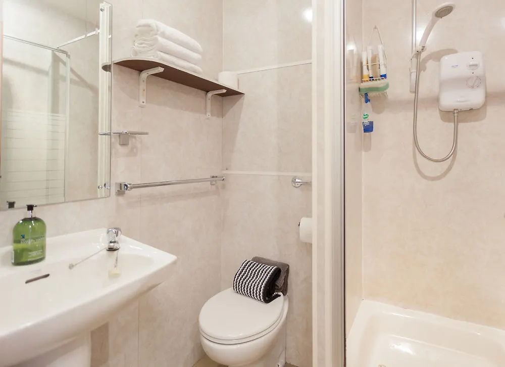 Kingsley Guest House 3*, EDI